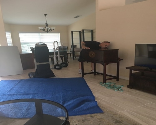 Fort Myers One-Piece Movers